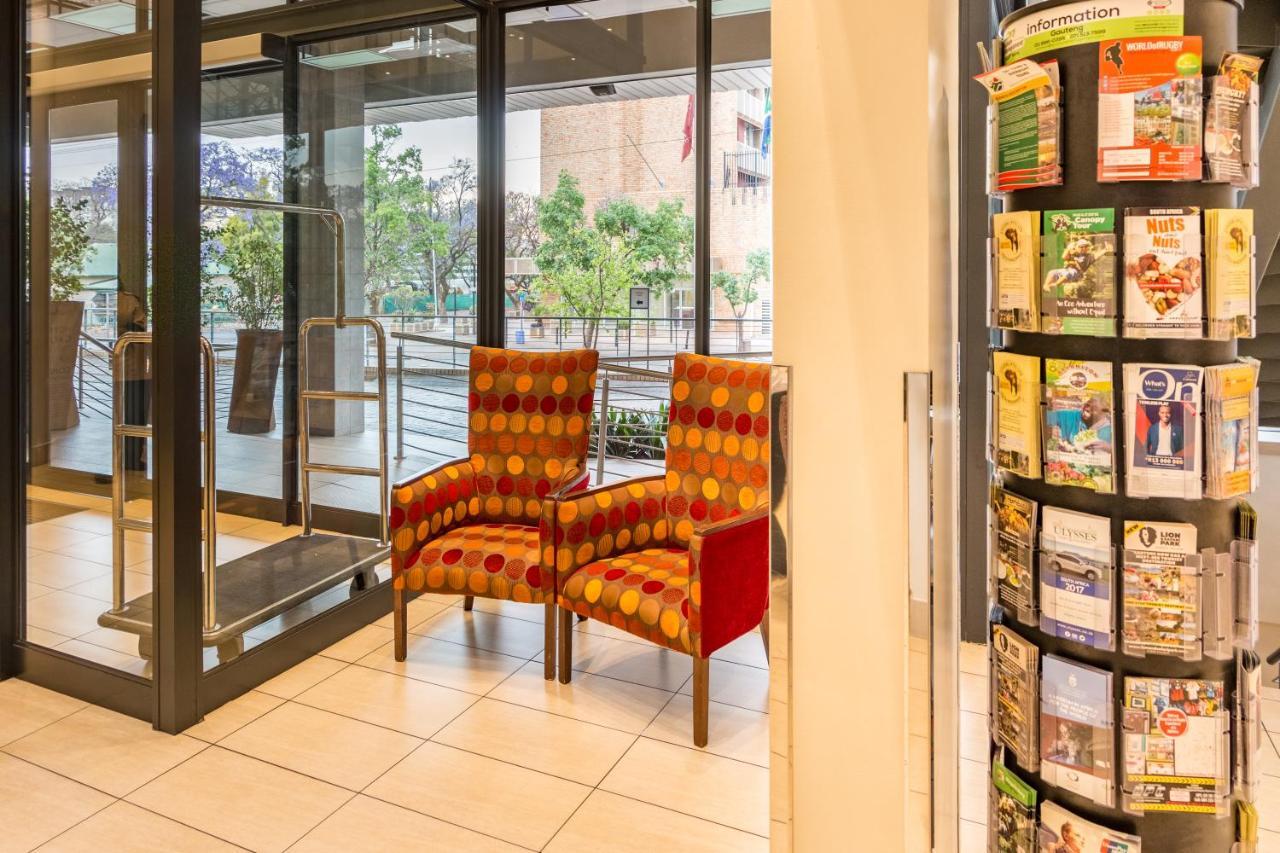 City Lodge Hotel Hatfield, Претория Экстерьер фото