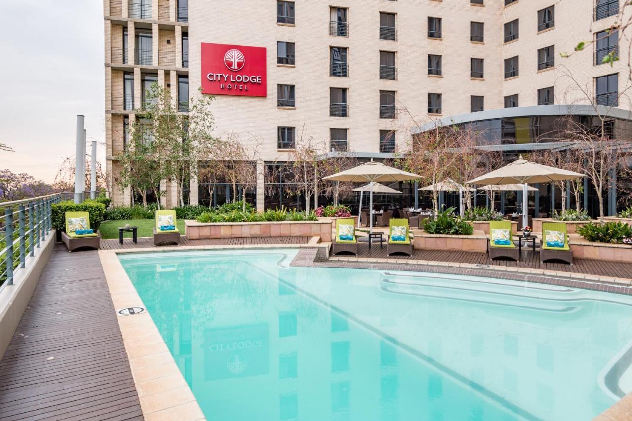 City Lodge Hotel Hatfield, Претория Экстерьер фото