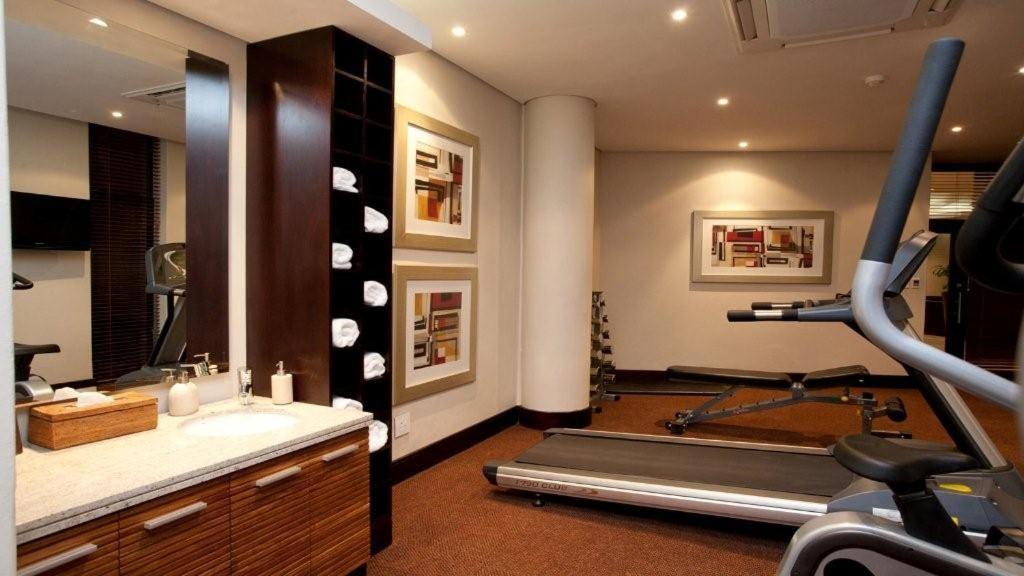 City Lodge Hotel Hatfield, Претория Экстерьер фото