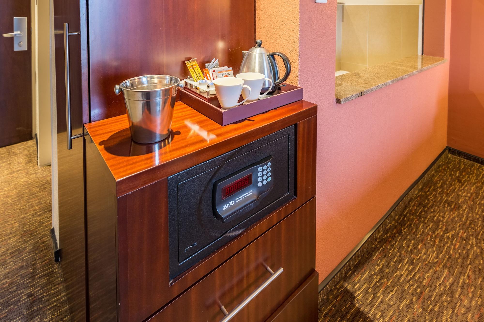 City Lodge Hotel Hatfield, Претория Экстерьер фото