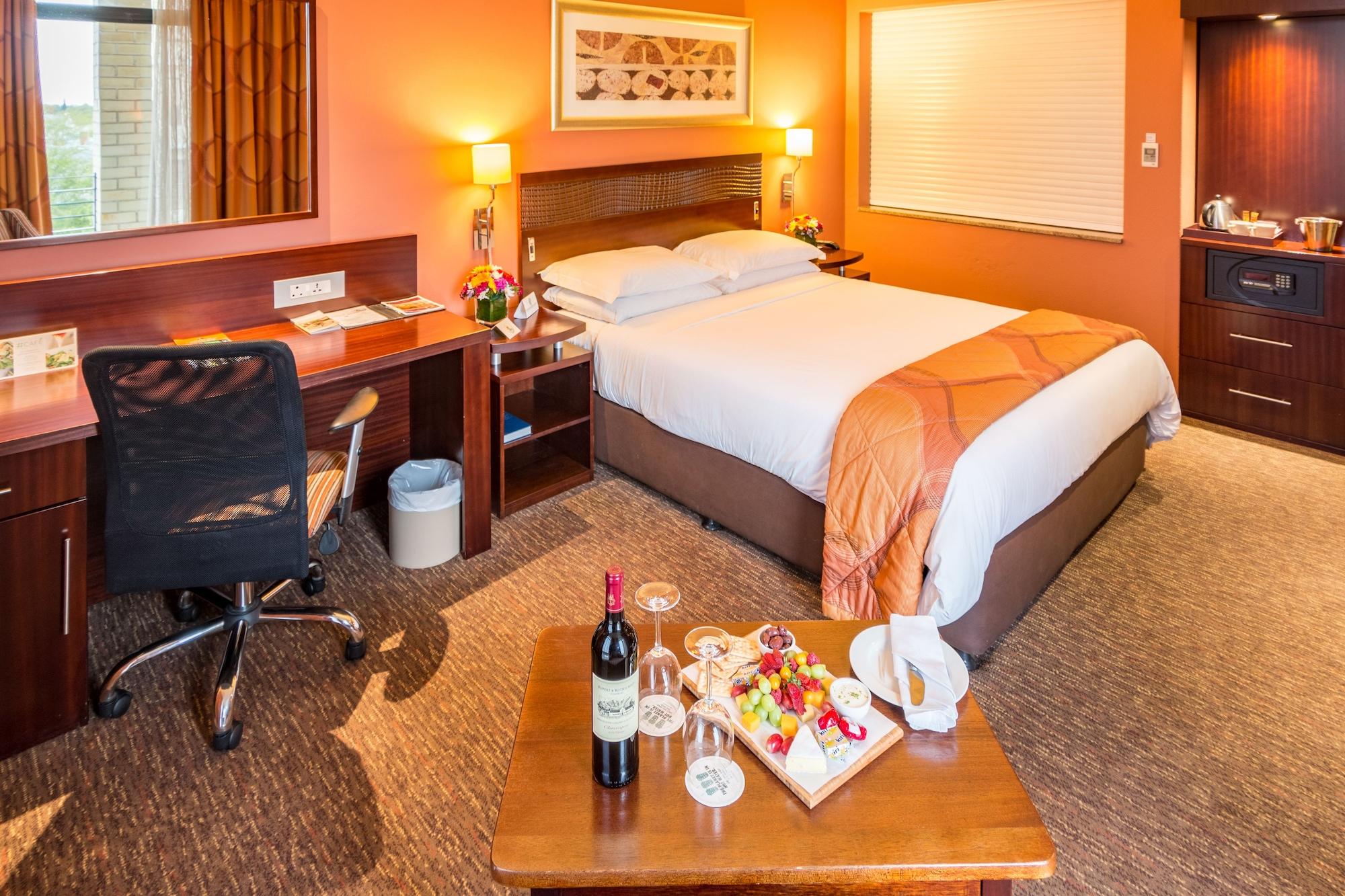 City Lodge Hotel Hatfield, Претория Экстерьер фото