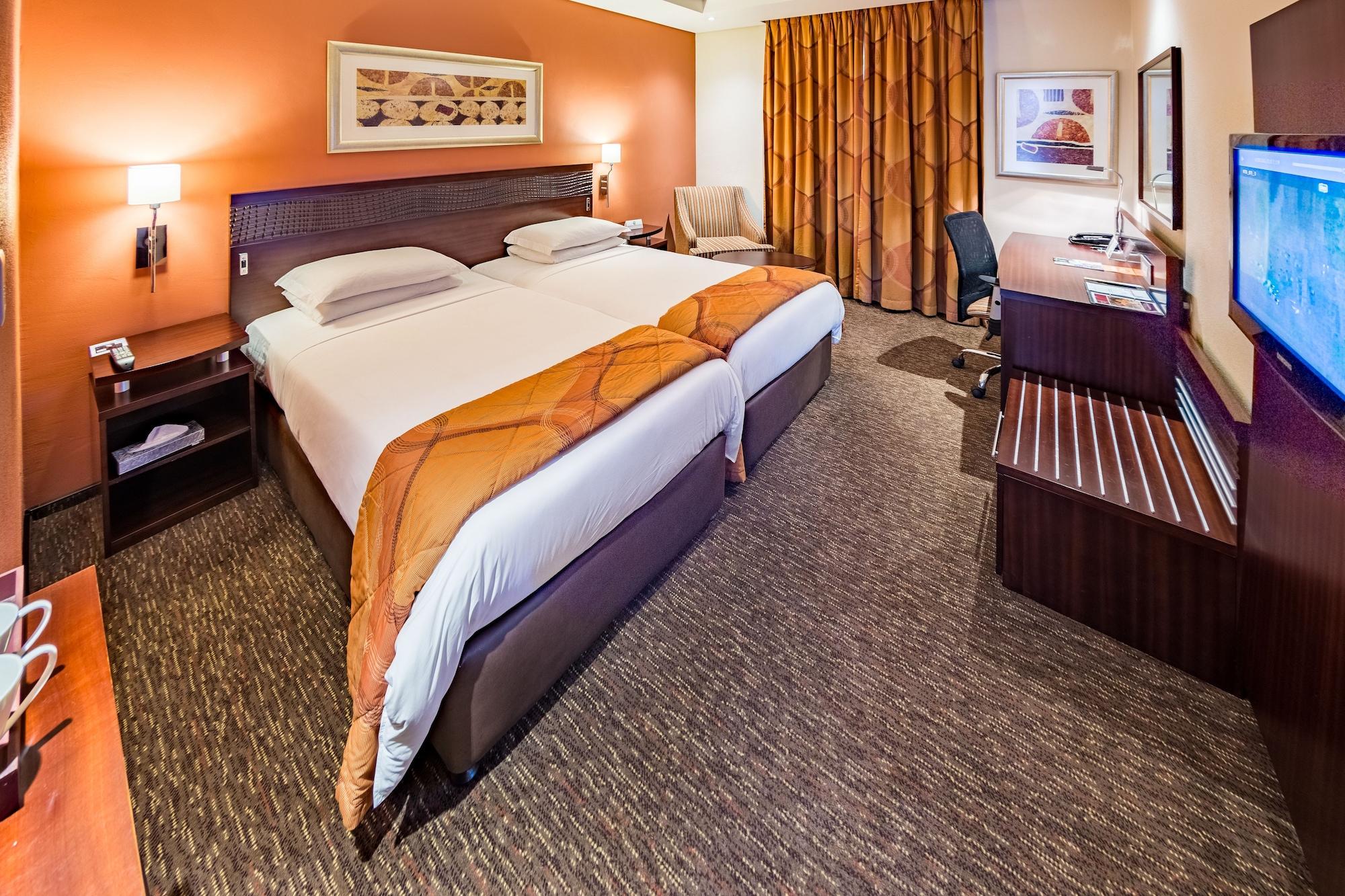 City Lodge Hotel Hatfield, Претория Экстерьер фото