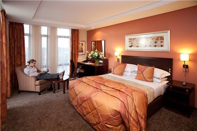 City Lodge Hotel Hatfield, Претория Экстерьер фото