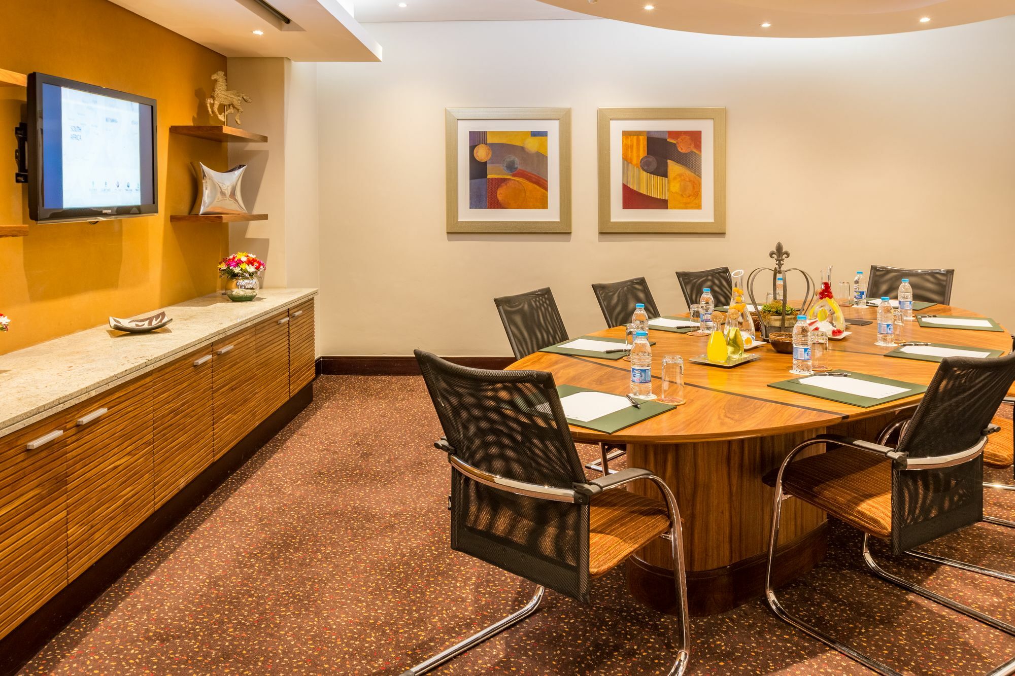 City Lodge Hotel Hatfield, Претория Экстерьер фото