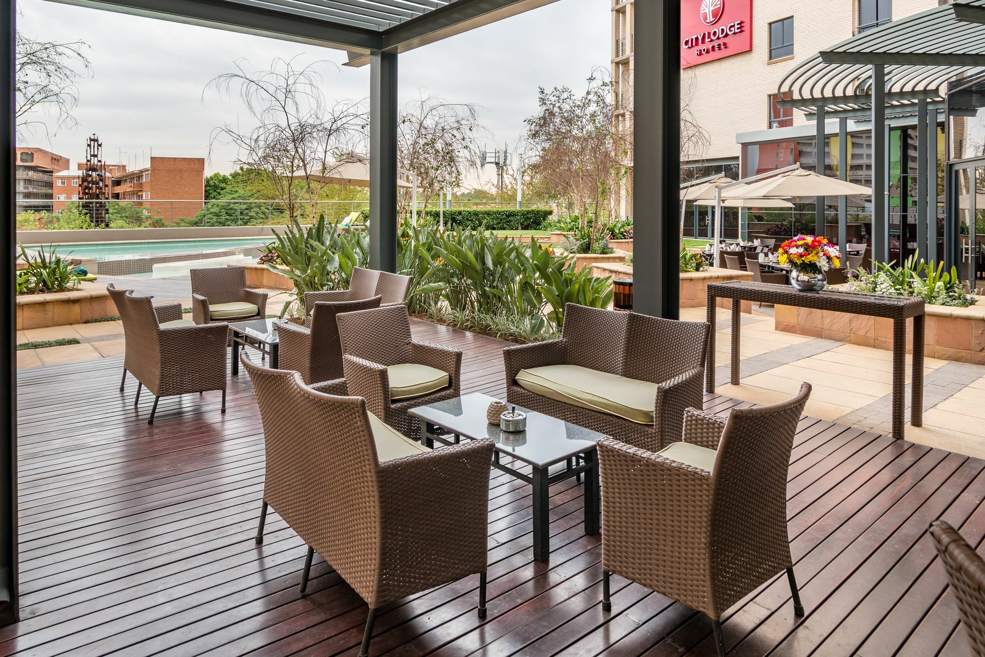 City Lodge Hotel Hatfield, Претория Экстерьер фото